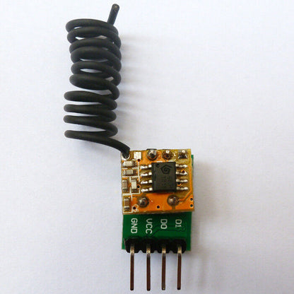 CE001 3g Light Weight Small Size 17 * 12 * 9mm 2 Channels RF Wireless Decoder Receiver